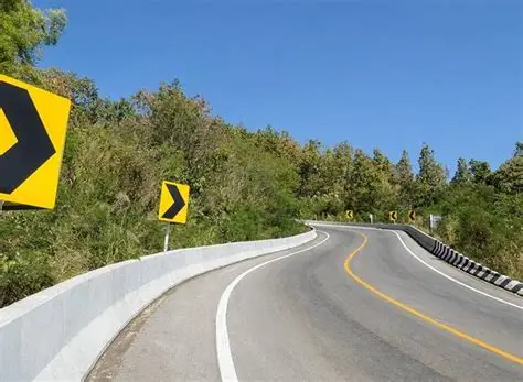 Muhtelif Yollarda Beton Otokorkuluk Yapılması