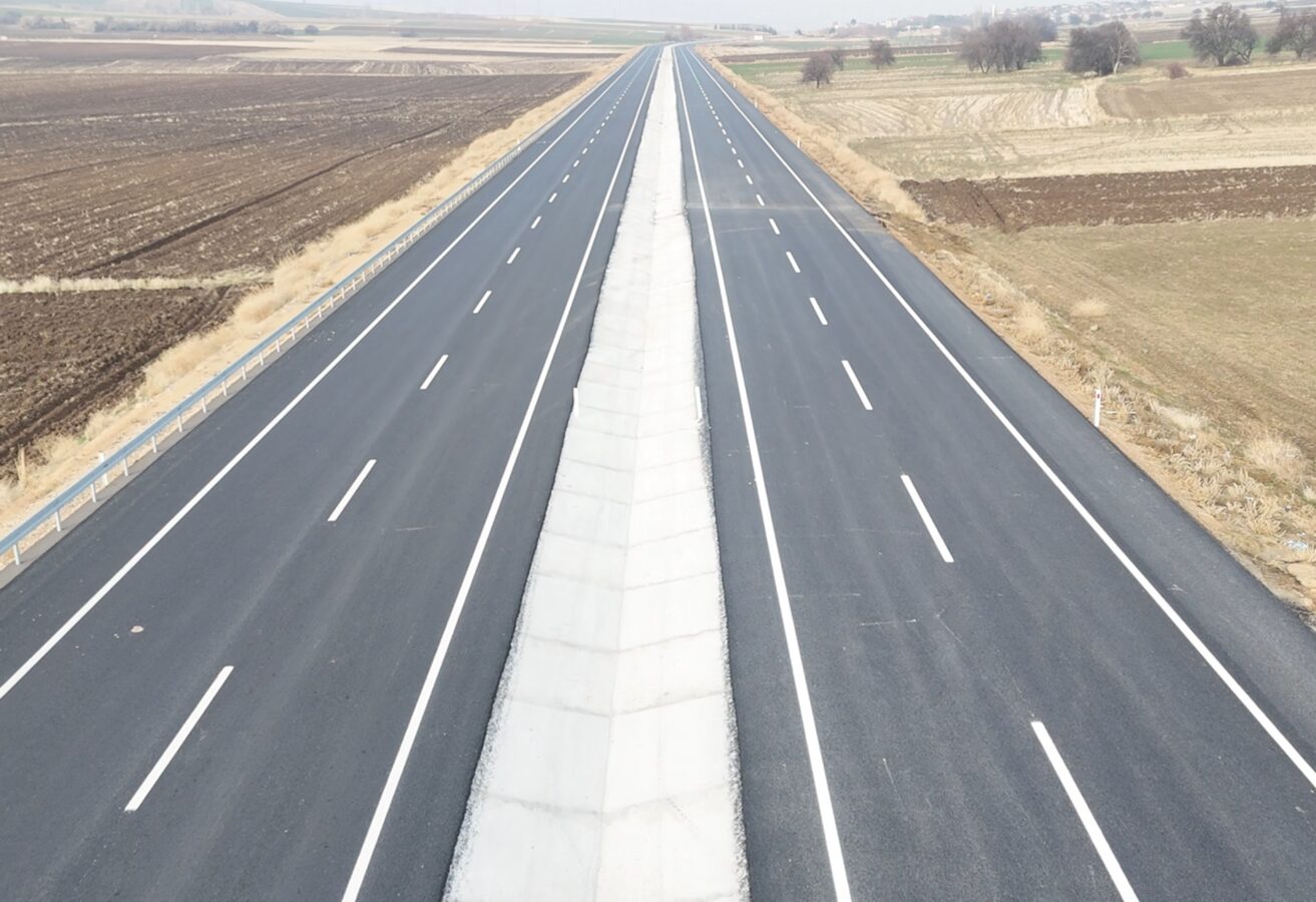 Elmalı–Finike Yolu Km 26+500–57+500 Kesimi Yapım İkmal İşi